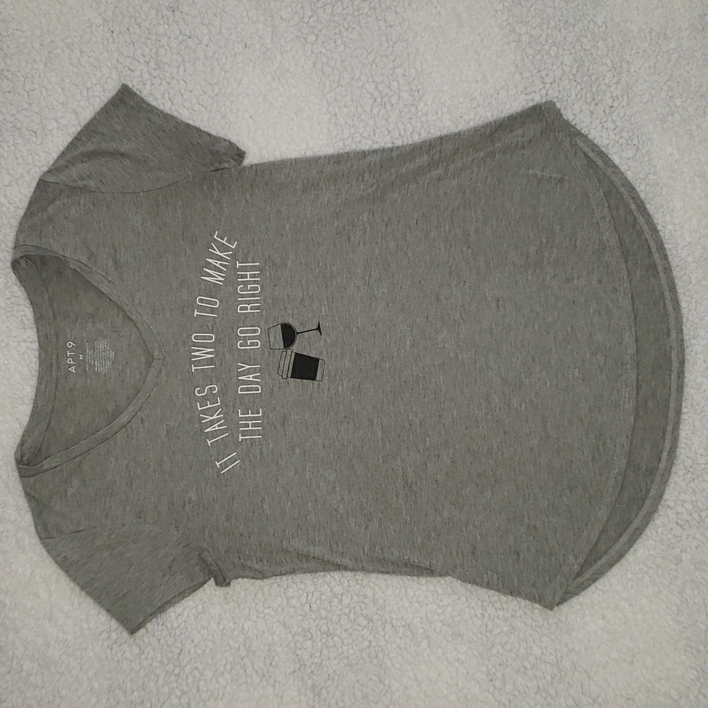 ☕🍷 APT.9  T-shirt
